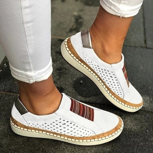 Carolyn - Szykowne wsuwane trampki w stylu boho