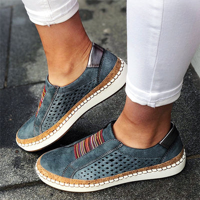 Carolyn - Szykowne wsuwane trampki w stylu boho